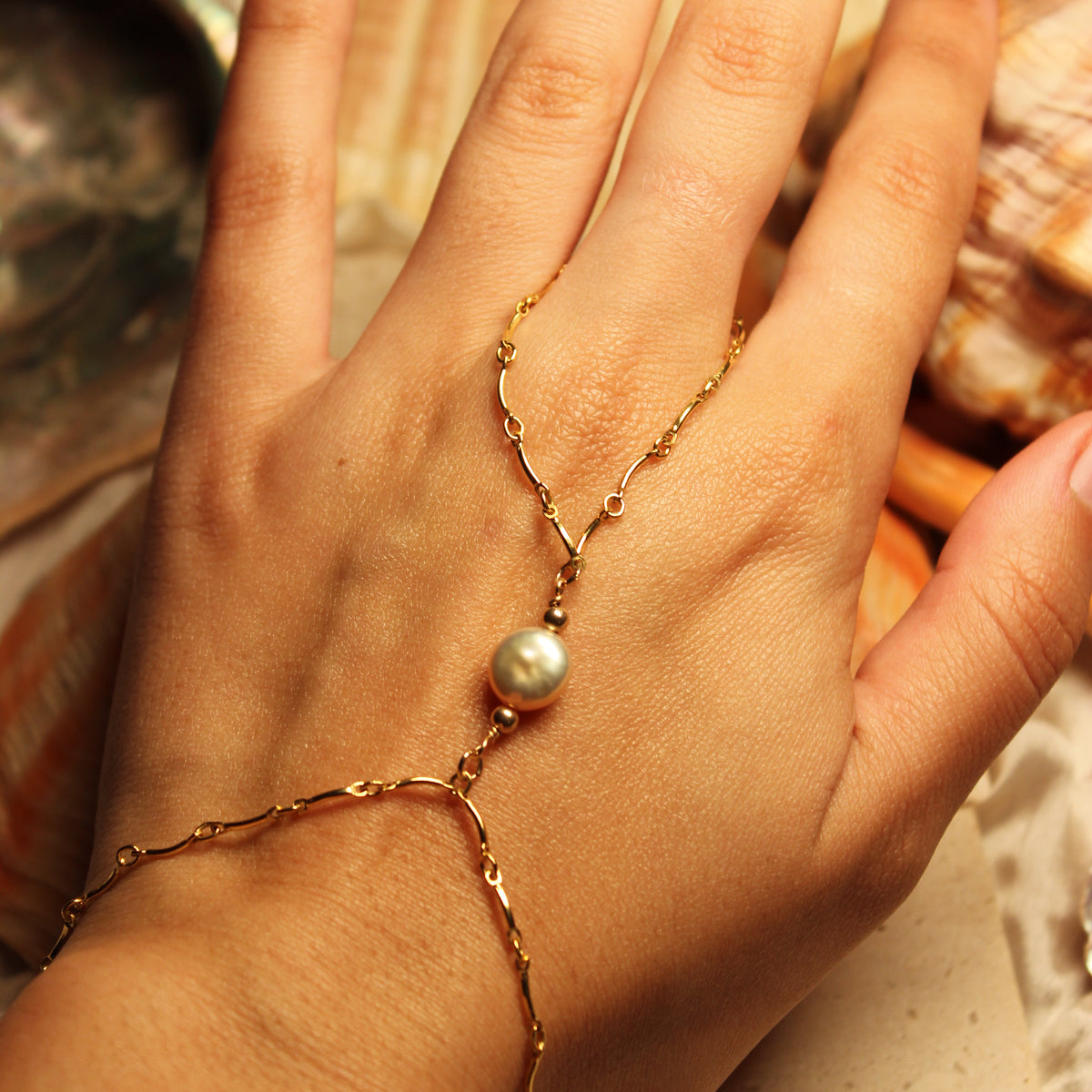 Devi Hand Chain – Tanline Designs
