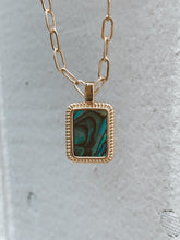 Load image into Gallery viewer, Abalone Chain Link Necklace
